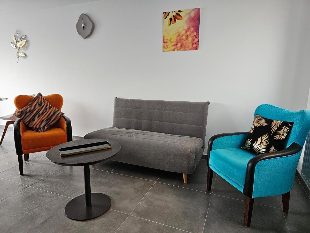 Appart'Hotel Trazegnies Courcelles Екстериор снимка